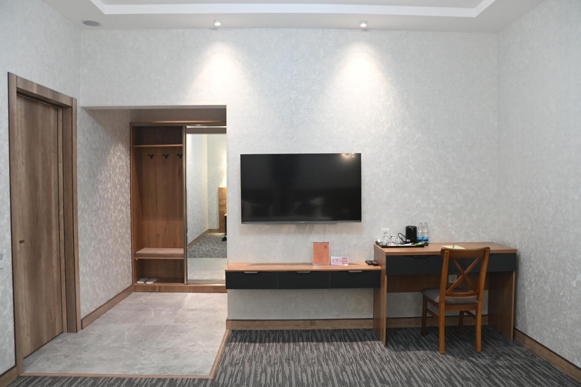 My Status Hotel Tashkent Bagian luar foto