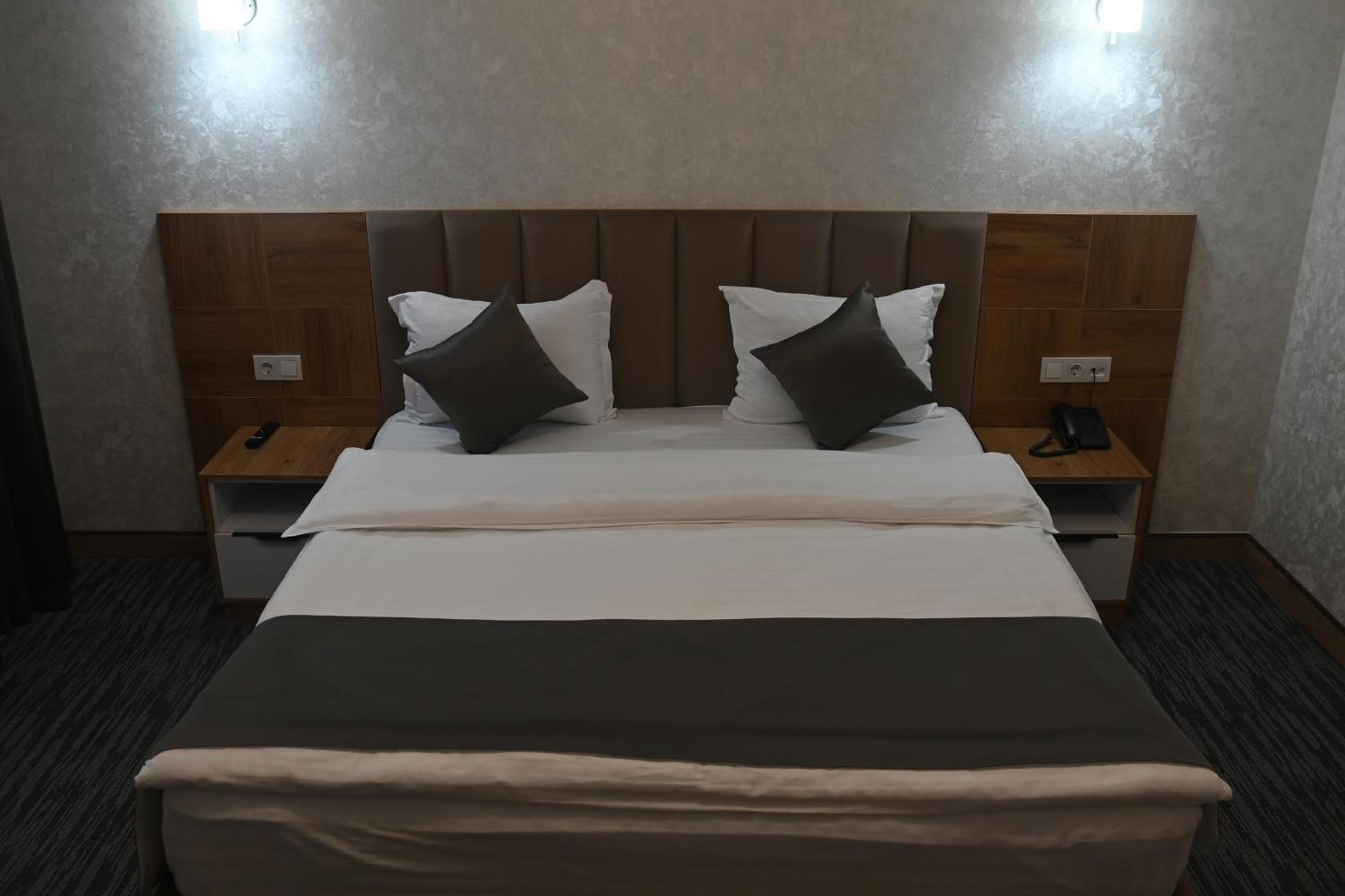 My Status Hotel Tashkent Bagian luar foto
